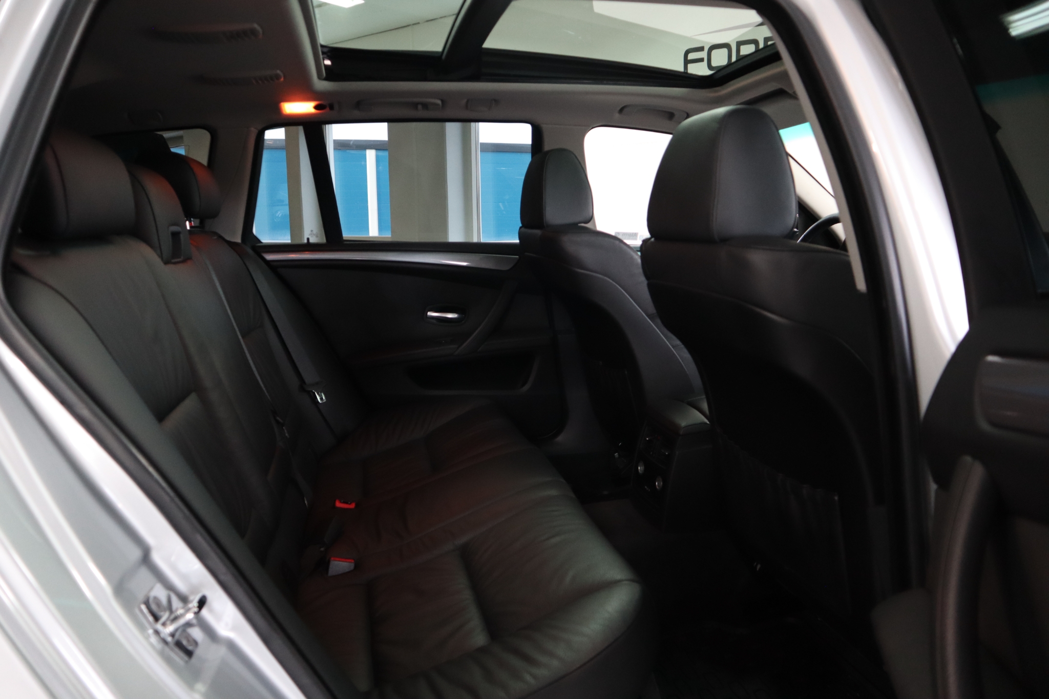 BMW 525 2007, bild 6/38