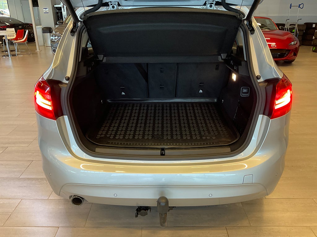 BMW 218i 2017 - miniatyr 14
