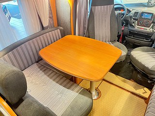 Husbil-halvintegrerad Hobby D 690 GELC 14 av 29