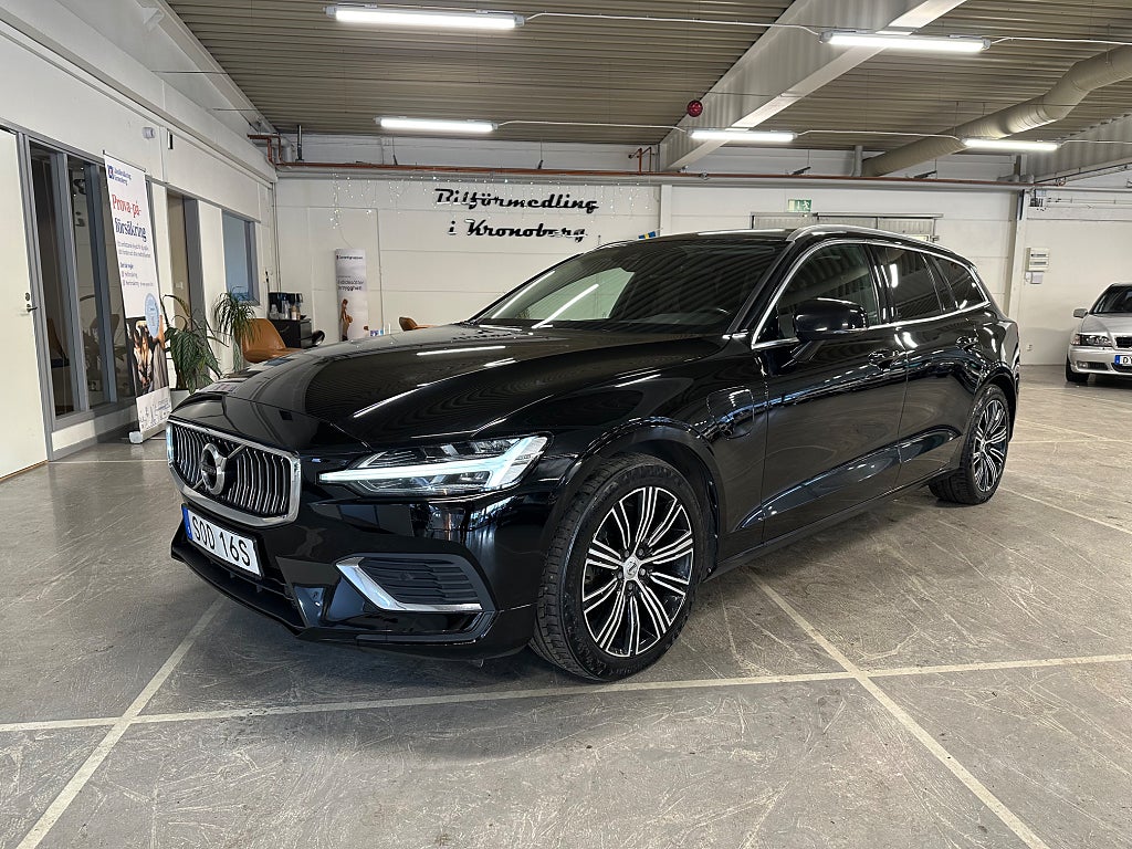 Volvo V60 Recharge T6 AWD Inscription Exp Moms Drag Värmare Pilot