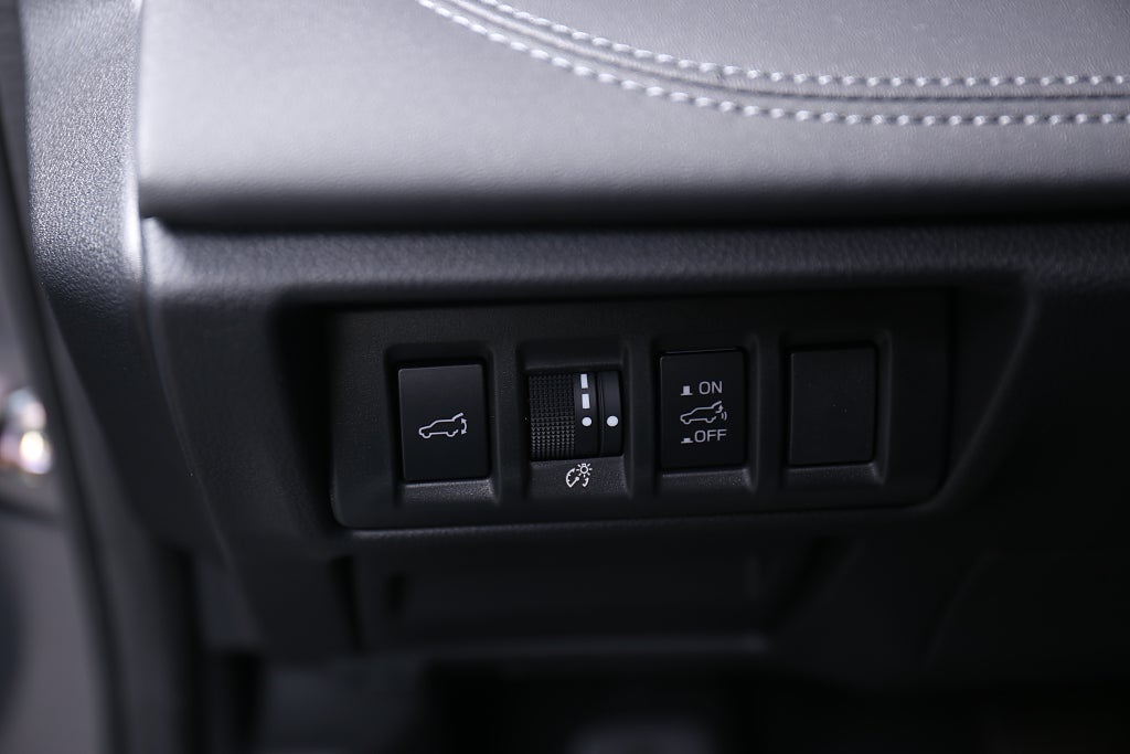 Subaru Outback Limited| 3 fria Service.