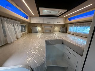 Husbil-halvintegrerad Wingamm Oasi 690 13 av 28