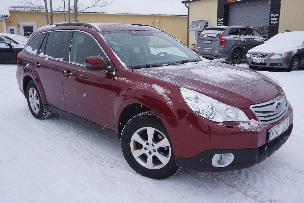 Subaru Outback 2.5 4WD Business/AUT/Drag/Nybes