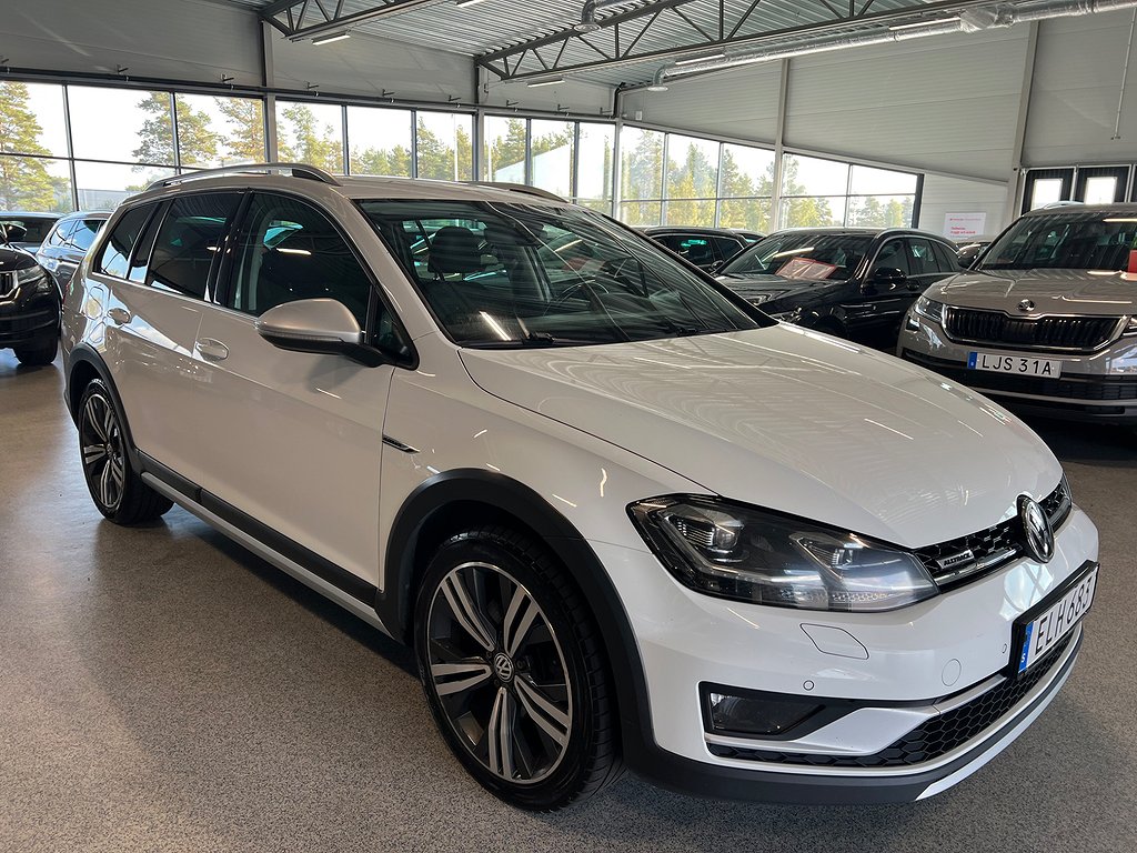 Volkswagen Golf Alltrack 1.8 TSI 4Motion Cockpit DRAG M-Värmare EU6