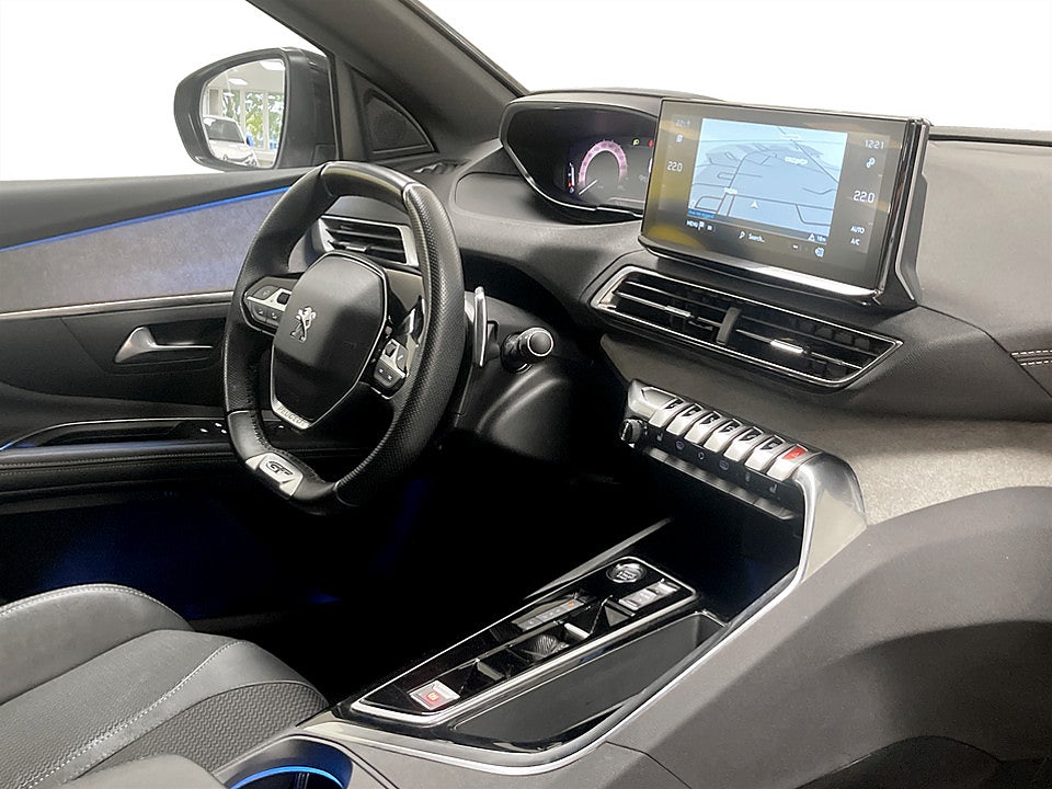Bild på Peugeot 5008 GT 1.2 PT 130hk Aut 7-SITS B-KAMERA CARPLAY