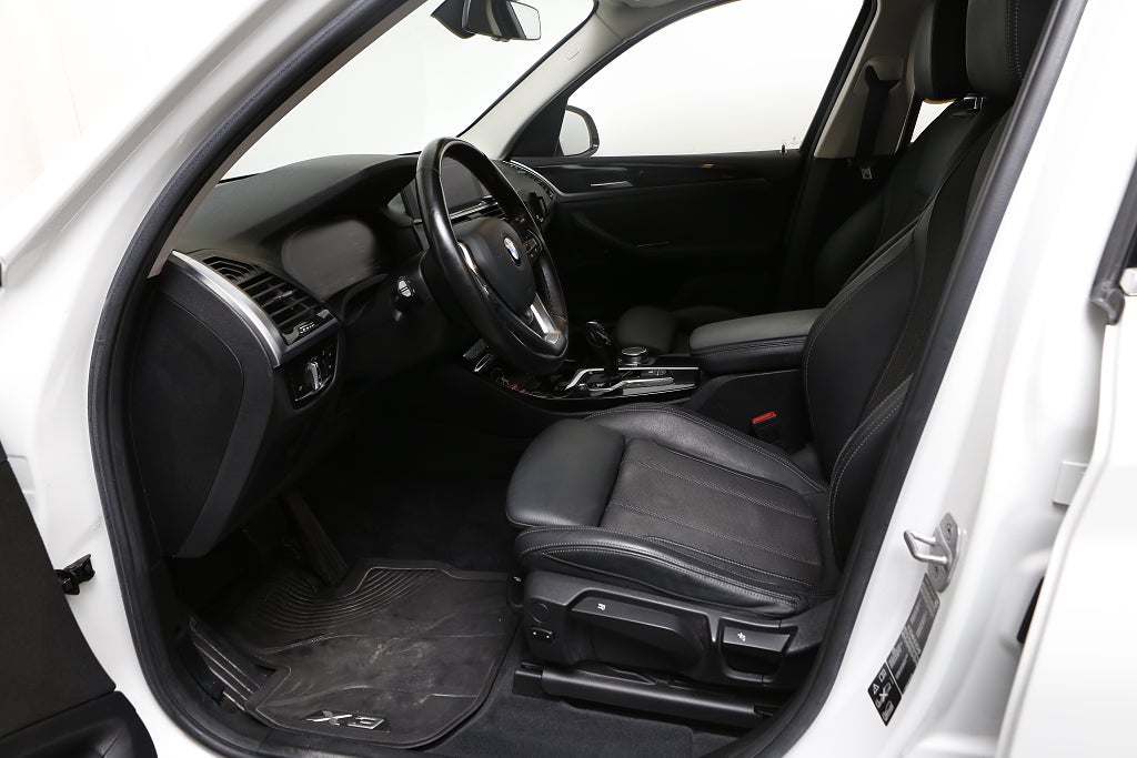 BMW X3 xDrive20d 190hk xLine Aut Navi Värmare Dragkrok