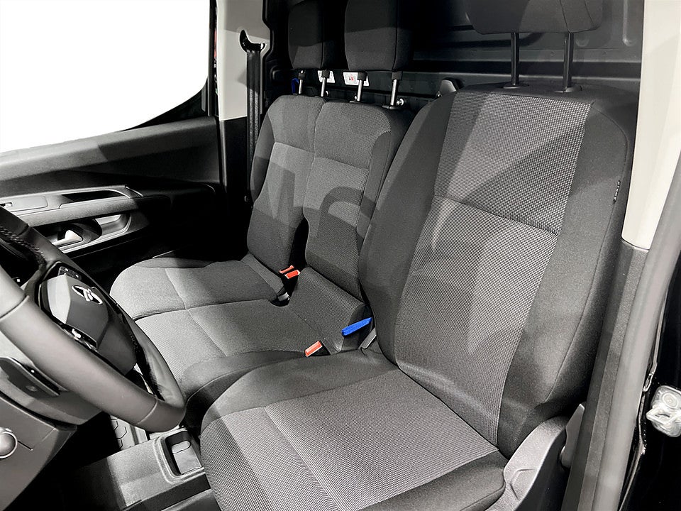 Bild på Opel Combo Elite GS Line 130hk Aut L2 -EDITION! VÄRMARE & DRAGKROK