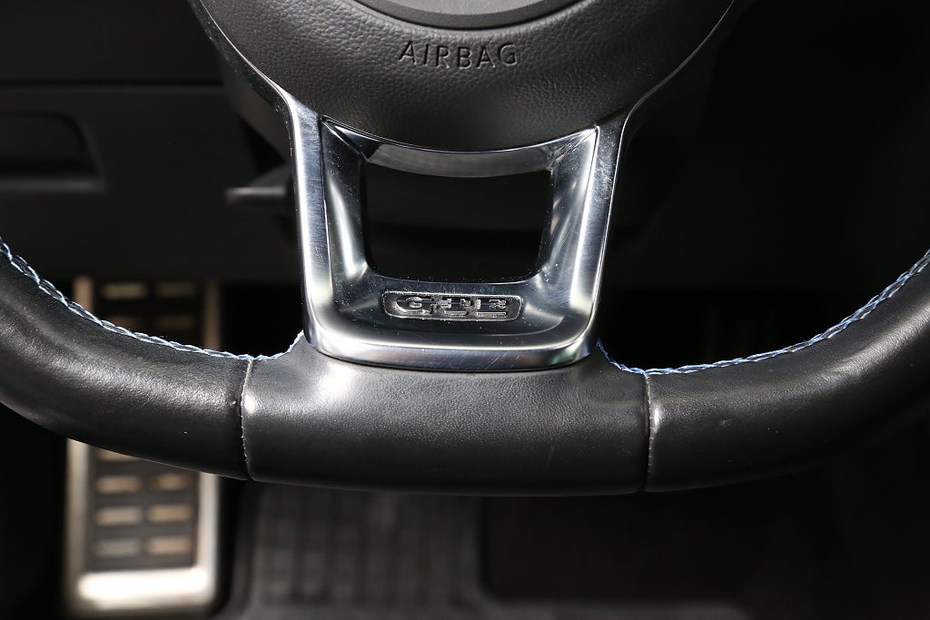 Volkswagen Golf GTE 1,4 TSI Plug-in 204hk DSG Kamera Värmare Dragkrok 2016