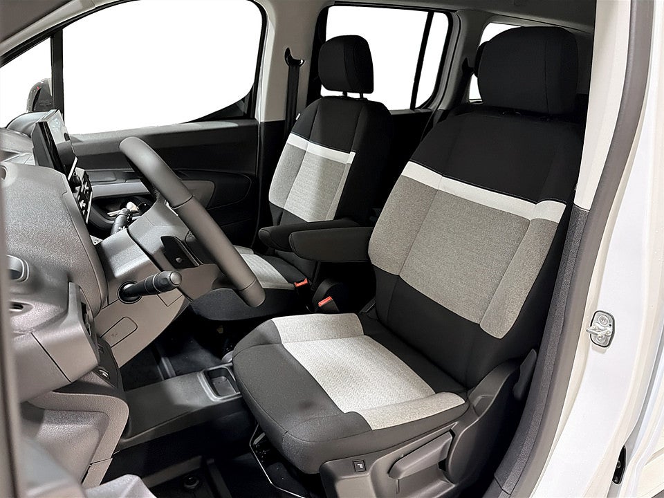 Bild på Citroën Berlingo Max XL BlueHDi Aut - OMGÅENDE LEVERANS!