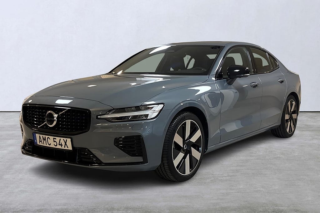 Volvo S60 Recharge T6 II Plus Dark