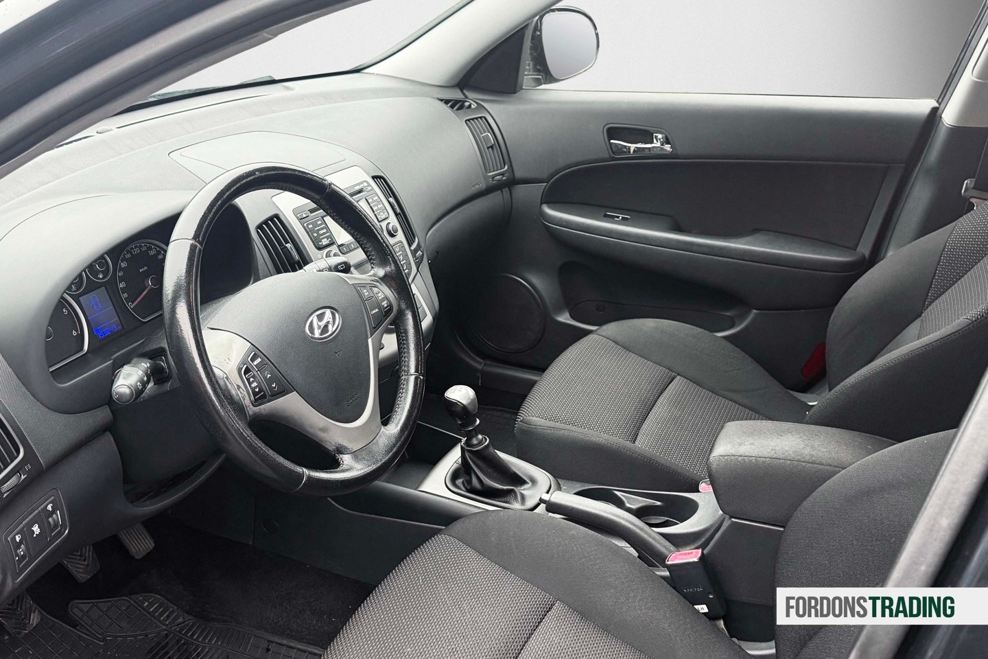 Hyundai i30 2009, photo 7/10