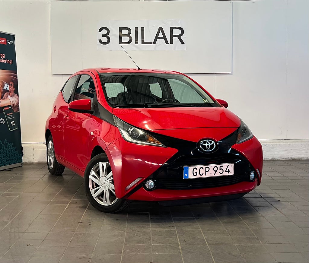Toyota Aygo 5-dörrar 1.0 VVT-i X-PLAY Touch Euro 6 Bakkamera 69Hk