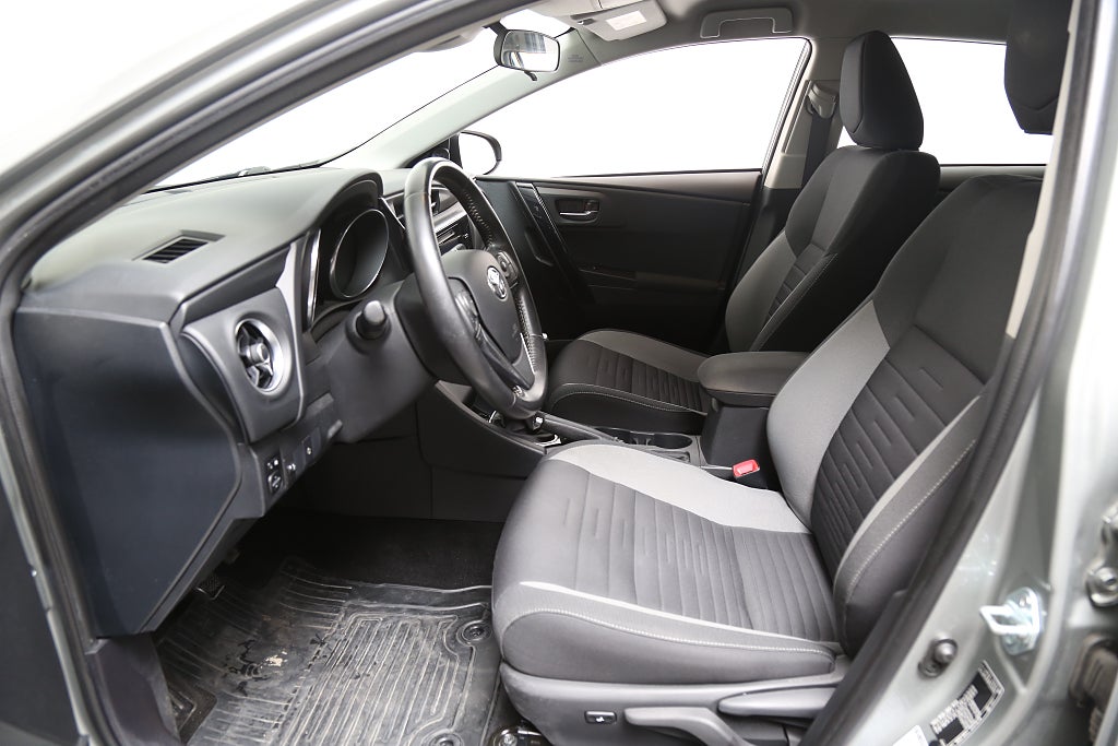 Toyota Auris 1,2 Turbo Active 5D Kamera Motorvärmare 2016