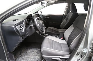 Halvkombi Toyota Auris 10 av 23