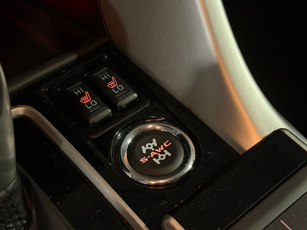 Mitsubishi Eclipse Cross 1.5 CVT Intense | 360-Kam | Värmare