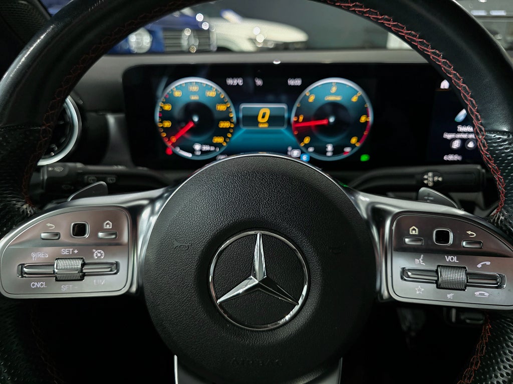 Mercedes-Benz A 200d AMG Widescreen - bild 11