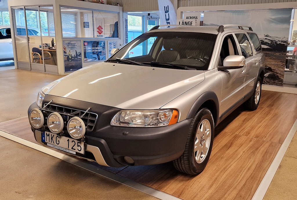 Volvo XC70 D5 AWD Geartronic Momentum 