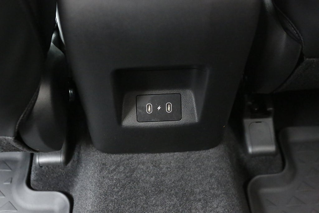 Hyundai Tucson 1.6T MHEV Essential Automat - Vinterhjul & service ingår 2025