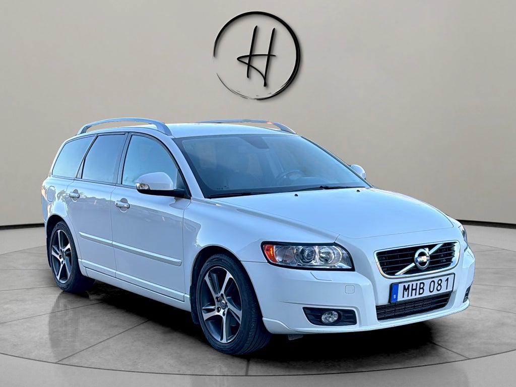 Volvo V50 D2 Classic Momentum Drag Helskinn Keyless Nybytt Kamrem