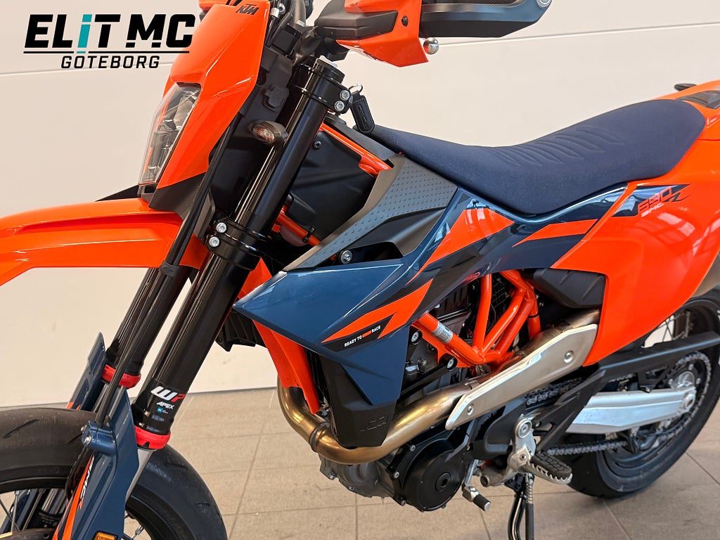 KTM | 690 SMC-R 2026 - miniatyr 18