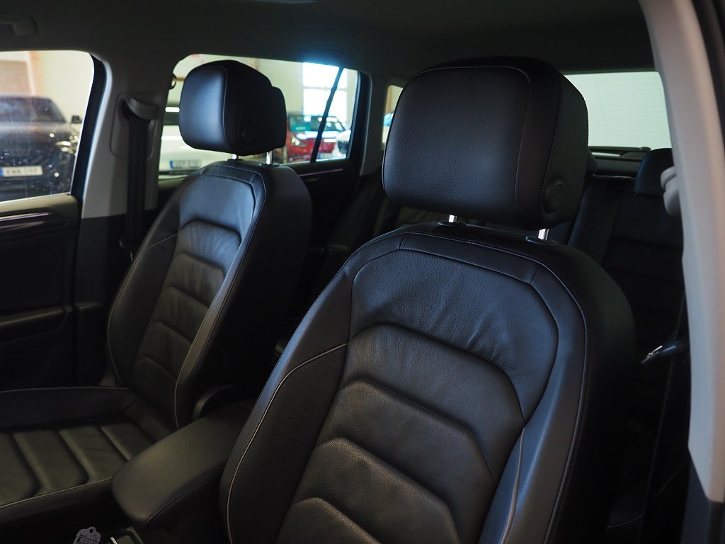 Volkswagen Tiguan 2.0 TSI 190hk 4M Elegance Drag P-Värm Läder IQ.Light 2021