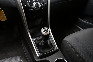 Halvkombi Hyundai i30 11 av 16
