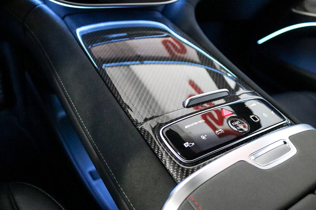 Mercedes-Benz EQS AMG 53 4MATIC+ Premiumpaket+ Kolfiber Panorama (MOMS)