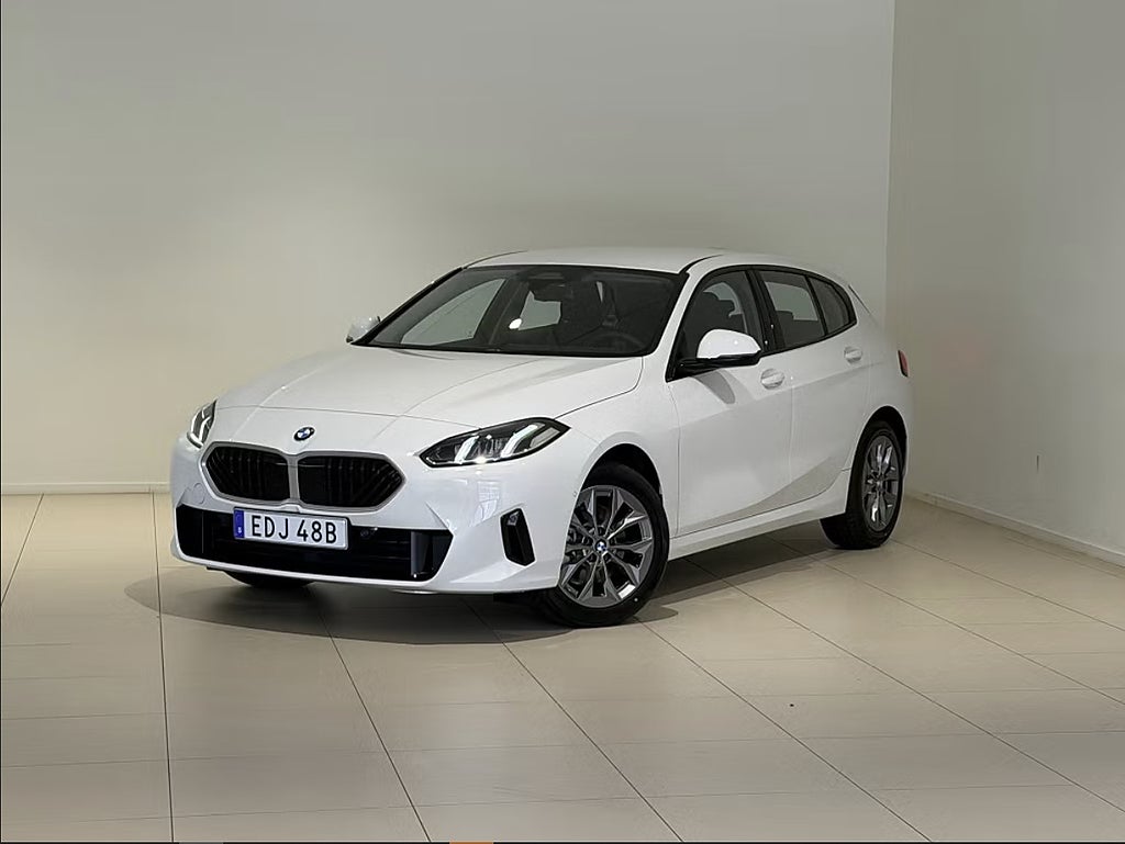BMW 120 Navi, Backkamera, Rattvärme - Privatleasingkampanj