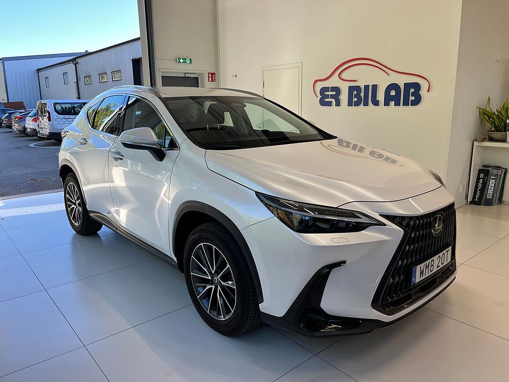 Lexus NX 350 2,5 Hybrid Aut Bra Skick & Ny servad !