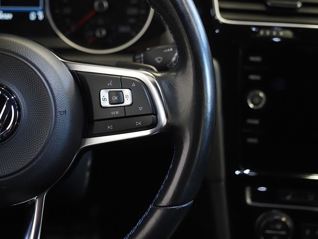Volkswagen Golf GTE 1.4 TSI 204hk Plug-In Hybrid | Värmare | 2020