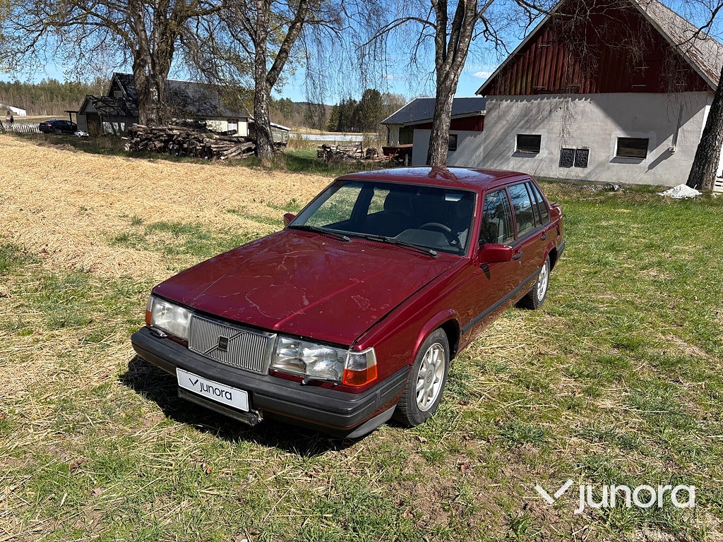 Volvo 940 2.3