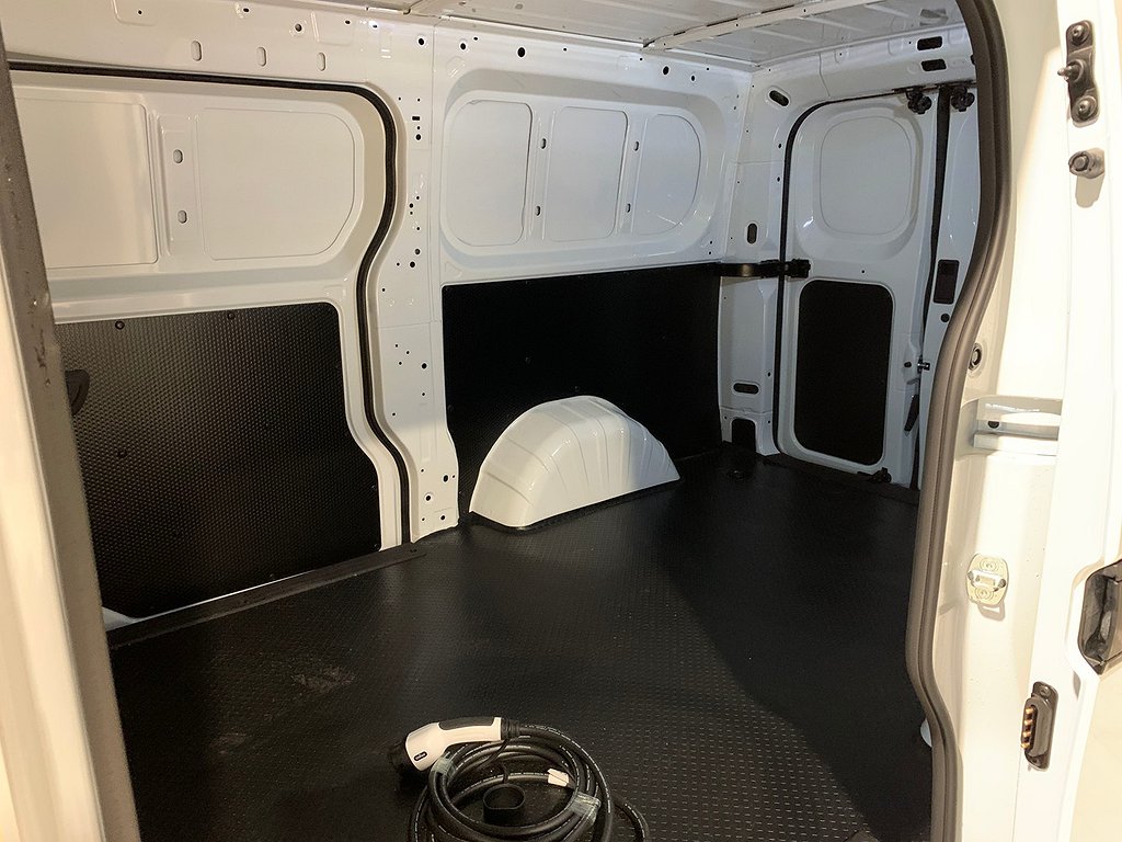 Maxus E-Deliver 5 64kwh | 6,6m3 | Störst i klassen! 2025