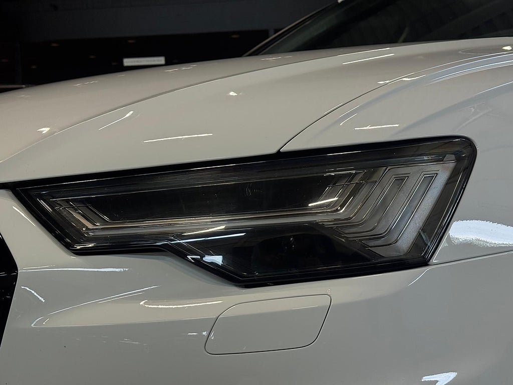 Audi A6 Avant 55 TFSI e q HD-Matrix Värmare B&O HUD Drag 360