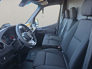 Transportbil - Skåp Mercedes-Benz Sprinter 3 av 13