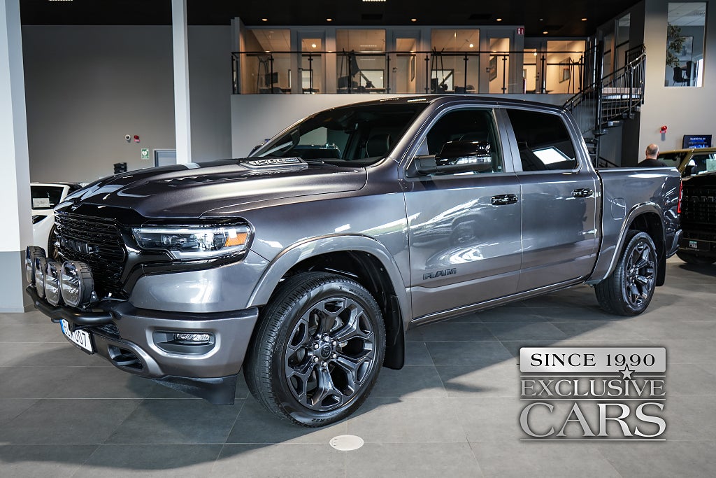 RAM 1500  5.7 V8 HEMI Limited Night Edition