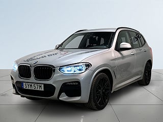 BMW X3 xDrive30e M Sport 1 ägare Cockpit Drag Kamera Pvärm SoV – bild 15