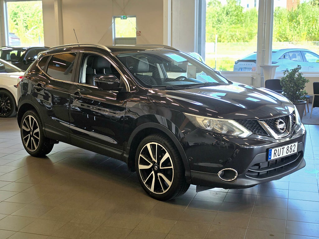 Nissan Qashqai 1.2 DIG-T Tekna Design pack / Panorama / 3,45% ränta