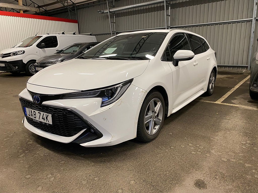 Toyota Corolla Touring Sports Hybrid 1,8 Style Teknikpaket | Vinterhjul