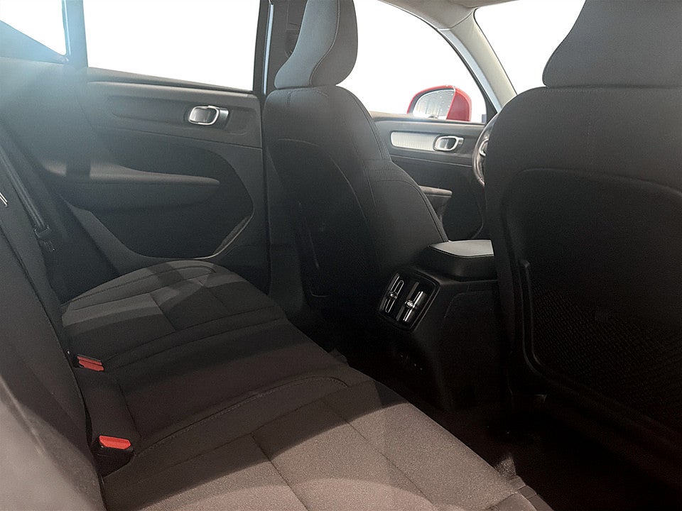 Bild på Volvo XC40 Momentum Advanced T2 129hk Aut RATTVÄRME
