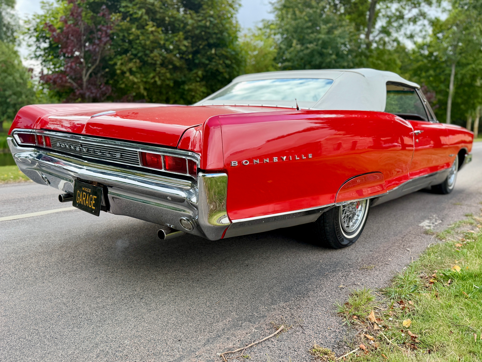Pontiac Bonneville Convertible 1965, kuva 7/45