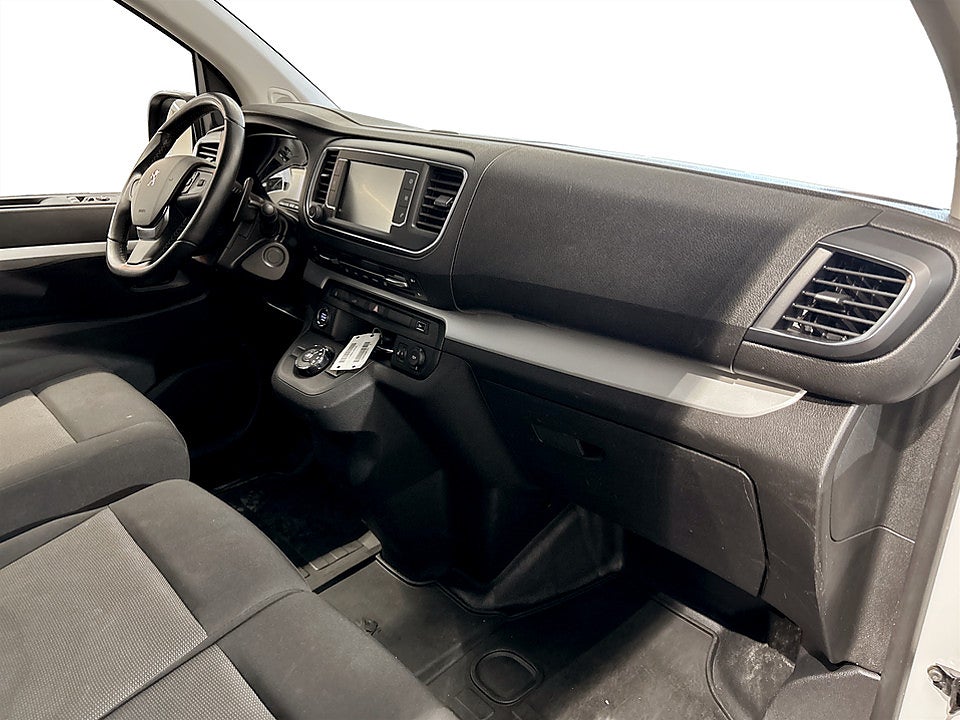 Bild på Peugeot Expert PRO+ 2.0 BHDi 145hk Aut L3 B-KAMERA DRAG