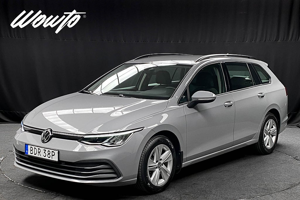 Volkswagen Golf Sportscombi 1.5 eTSI DSG Värmare /Drag /Moms /4.95%