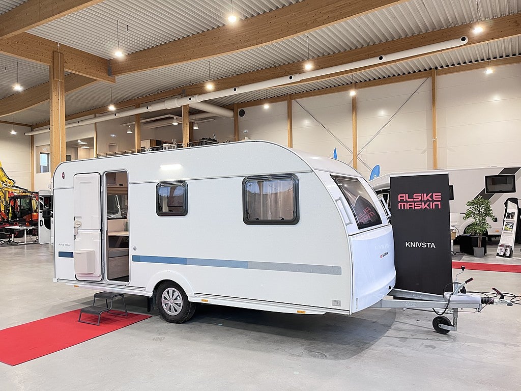 Adria Aviva 492 LU / Långbädd / EL-patron / Golvvärme / Tv
