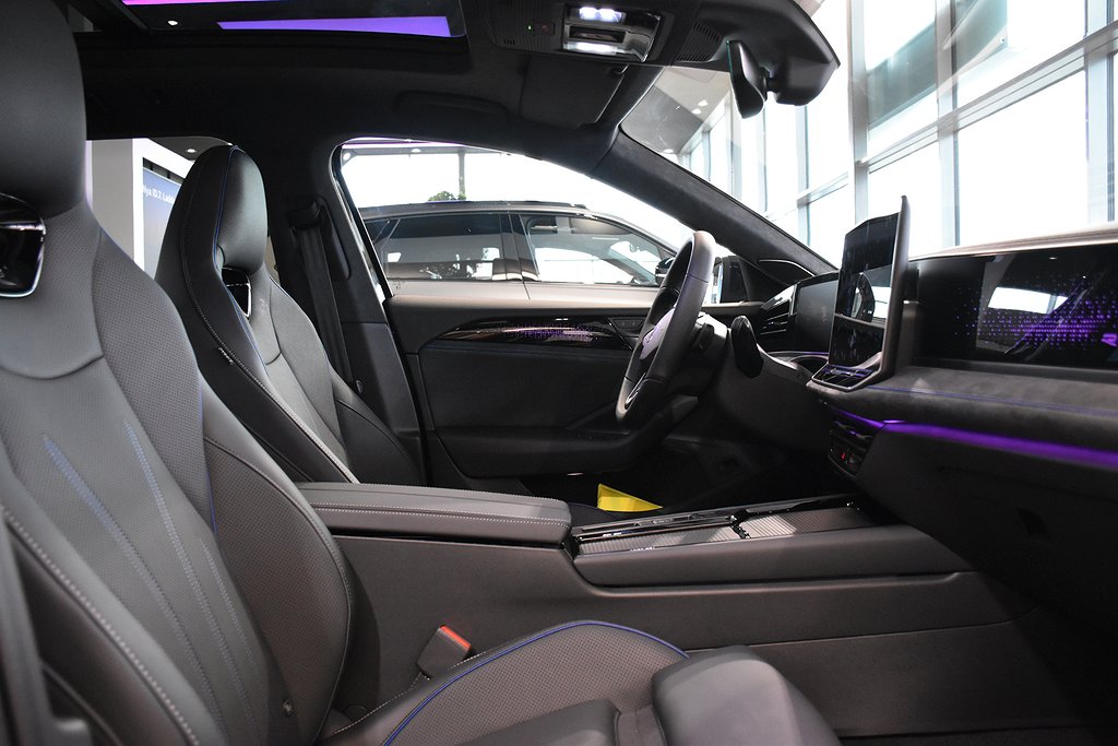 Volkswagen Passat Sportscombi 2.0 TDI DPF SCR 4Motion DSG Sekventiell, 193hk, 2024