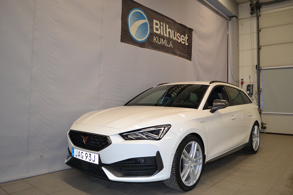 Cupra Leon Sportstourer e-Hybrid 245hk Drag Navi