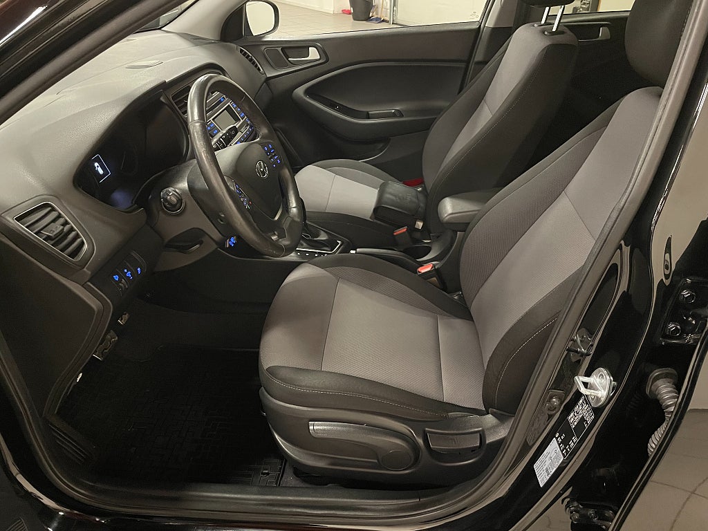 Hyundai i20 1,4 Active Automat 101Hk