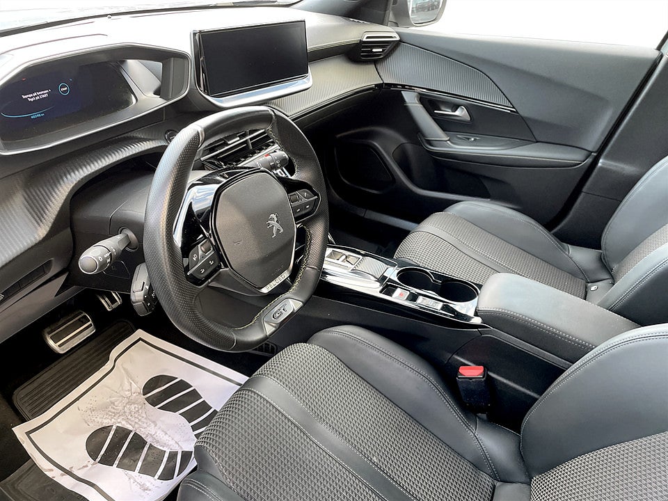 Bild på Peugeot E-2008 GT 50 kWh 136hk Aut - 360-KAMERA
