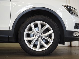 SUV Volkswagen Tiguan 8 av 22