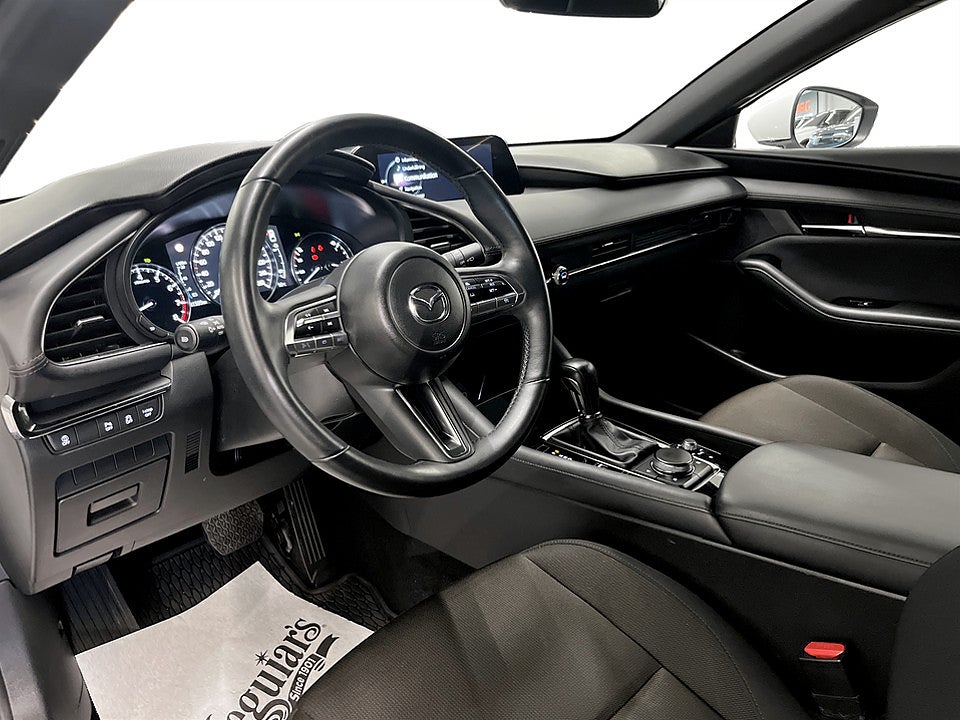 Bild på Mazda 3 Sky 2.0 SKYACTIV-G M 150hk Aut B-KAMERA CARPLAY