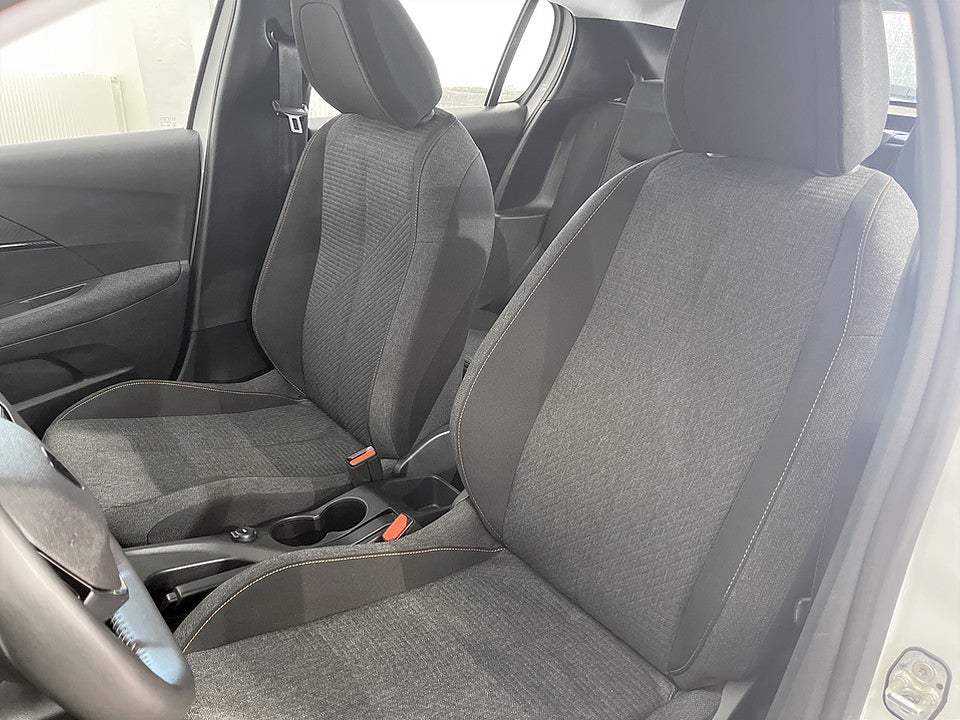 Bild på Peugeot 208 Style Hybrid 100hk Aut CARPLAY P-SENSORER